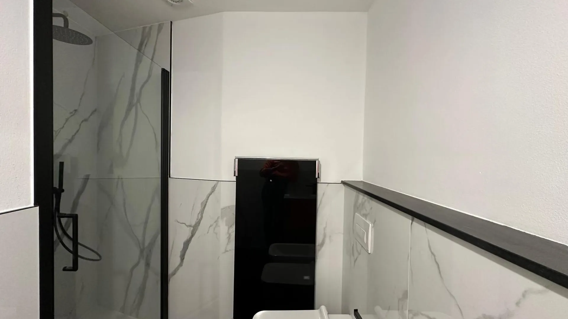 Maison Valentino Milan 0*,